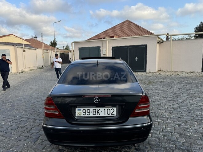 Mercedes C 200 2000, 330,400 km - 2.0 l - Bakı