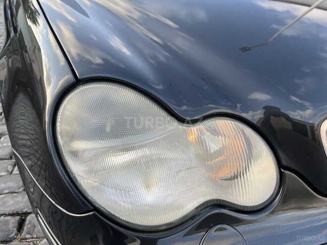 Mercedes C 200 2000, 330,400 km - 2.0 l - Bakı