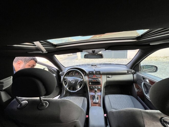 Mercedes C 200 2000, 330,400 km - 2.0 l - Bakı