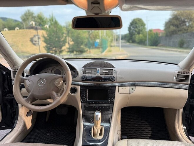 Mercedes E 240 2005, 241,000 km - 2.6 l - Bakı