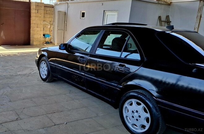 Mercedes C 200 1995, 296,000 km - 2.0 л - Bakı