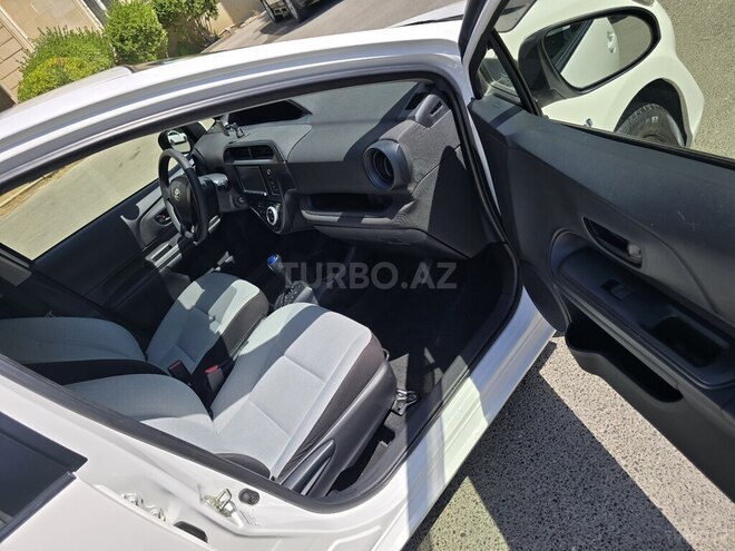 Toyota Aqua 2018, 63,500 km - 1.5 l - Bakı