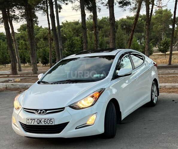 Hyundai Elantra 2015, 215,879 km - 1.8 l - Bakı