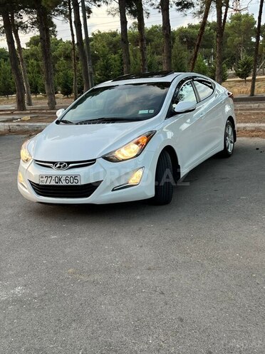 Hyundai Elantra 2015, 215,879 km - 1.8 l - Bakı