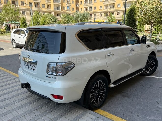 Nissan Patrol 2010, 74,000 km - 5.6 l - Bakı