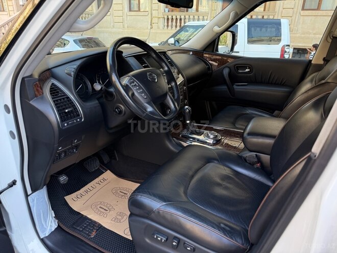 Nissan Patrol 2010, 74,000 km - 5.6 l - Bakı