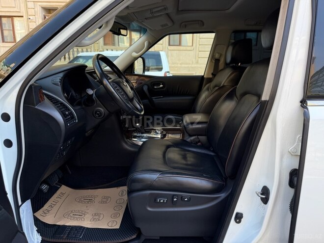 Nissan Patrol 2010, 74,000 km - 5.6 l - Bakı