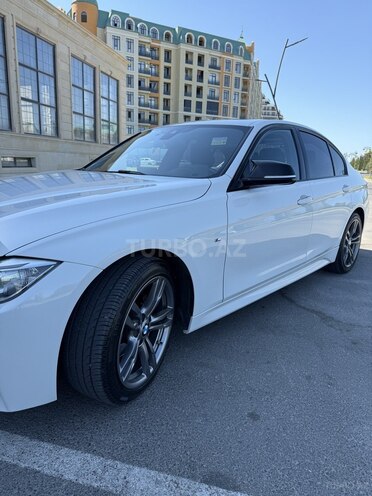 BMW 320d-7