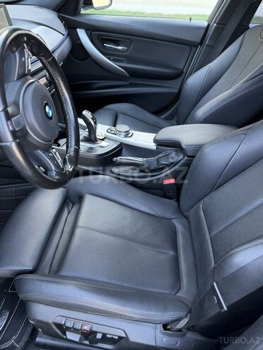 BMW 320d-11