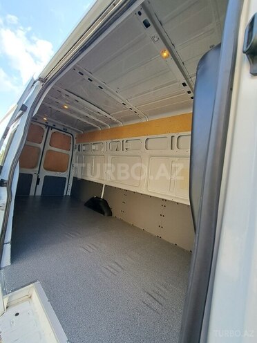 Ford Transit 2010, 180,000 km - 2.4 л - Astara