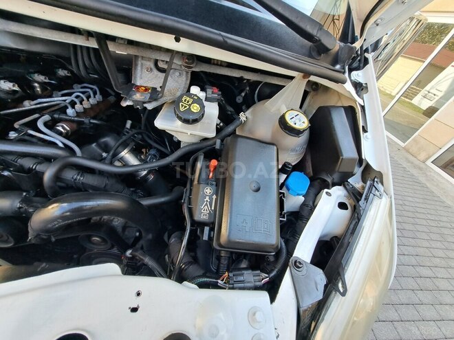 Ford Transit 2010, 180,000 km - 2.4 л - Astara