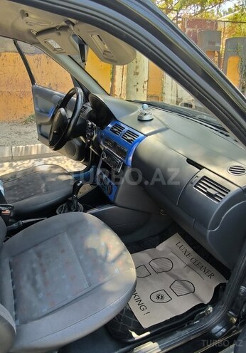 Volkswagen  2005, 222,000 km - 1.8 l - Sumqayıt