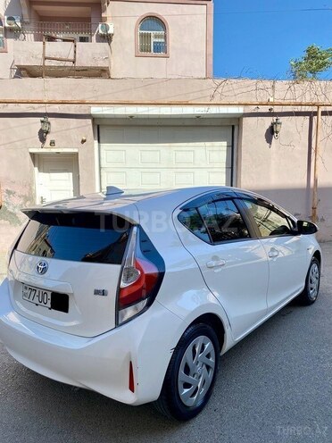 Toyota Aqua 2018, 180,000 km - 1.5 l - Bakı