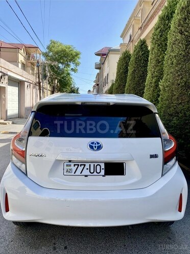 Toyota Aqua 2018, 180,000 km - 1.5 l - Bakı
