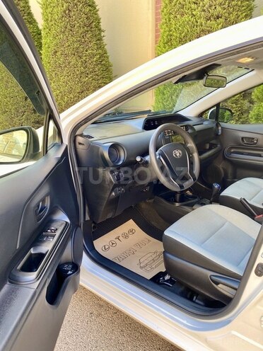 Toyota Aqua 2018, 180,000 km - 1.5 l - Bakı