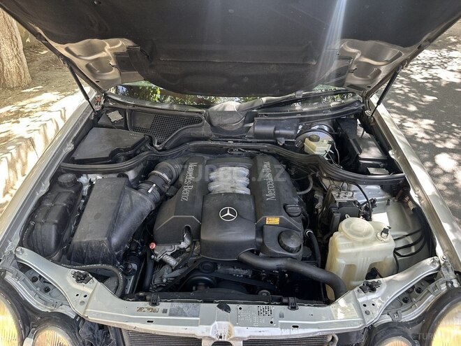 Mercedes E 240 1999, 237,000 km - 2.4 l - Bakı