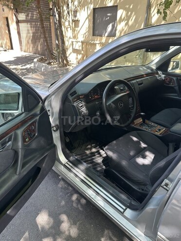 Mercedes E 240 1999, 237,000 km - 2.4 l - Bakı