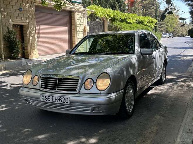 Mercedes E 240 1999, 237,000 km - 2.4 l - Bakı