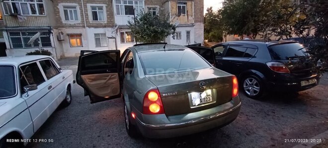 Volkswagen Passat 2001, 305,000 km - 1.8 l - Bakı