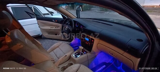 Volkswagen Passat 2001, 305,000 km - 1.8 l - Bakı