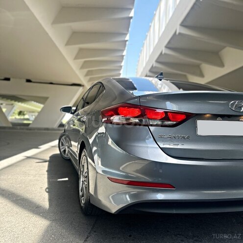 Hyundai Elantra 2018, 114,000 km - 2.0 l - Bakı