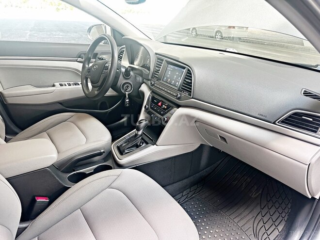 Hyundai Elantra 2018, 114,000 km - 2.0 l - Bakı