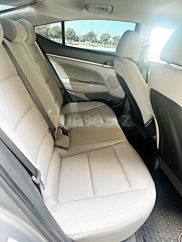Hyundai Elantra 2018, 114,000 km - 2.0 l - Bakı