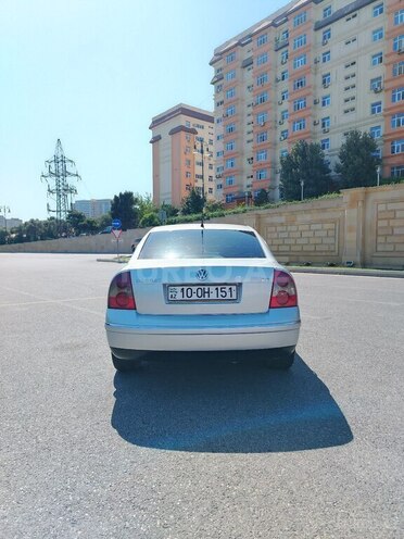 Volkswagen Passat 2004, 387,000 km - 2.0 l - Bakı