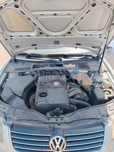 Volkswagen Passat 2004, 387,000 km - 2.0 l - Bakı