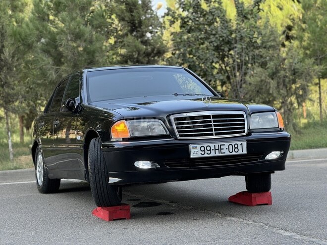 Mercedes C 220 1998, 285,000 km - 2.2 l - Saatlı