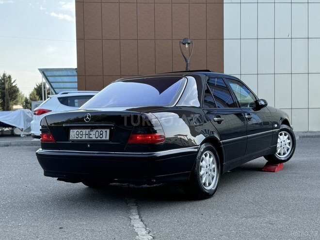 Mercedes C 220 1998, 285,000 km - 2.2 l - Saatlı