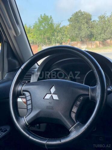 Mitsubishi Pajero 2007, 278,000 km - 3.0 л - Bakı