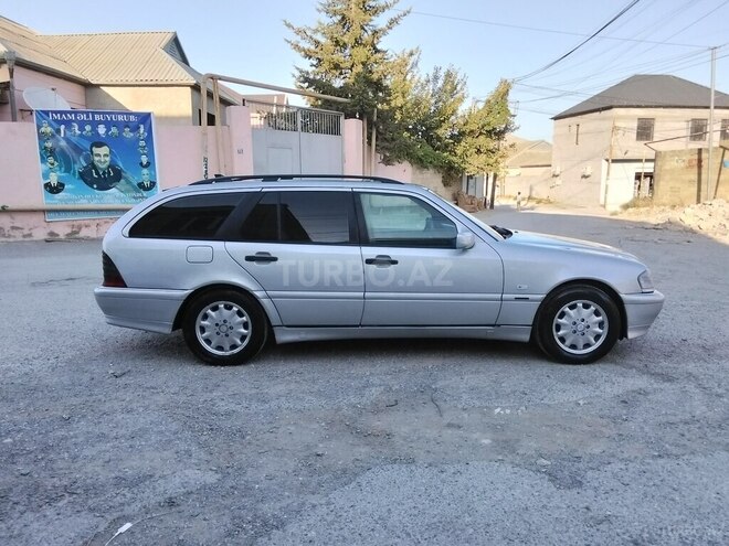 Mercedes C 220 2000, 203,000 km - 2.2 l - Bakı