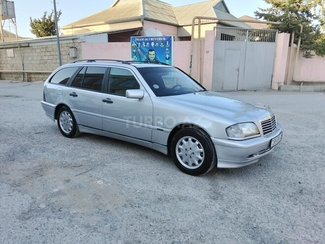 Mercedes C 220 2000, 203,000 km - 2.2 l - Bakı