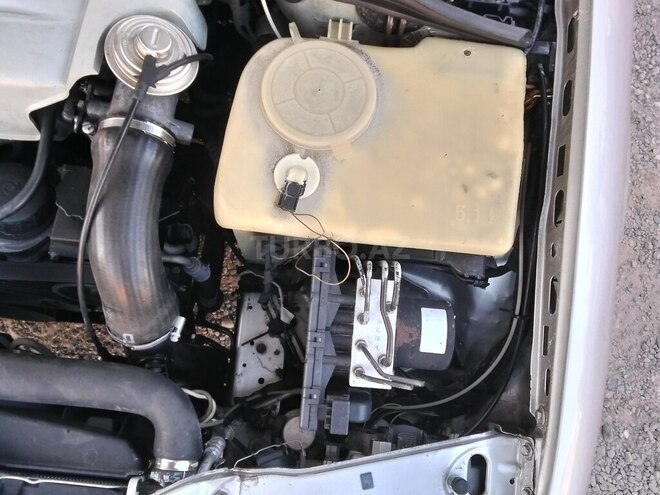 Mercedes C 220 2000, 203,000 km - 2.2 l - Bakı