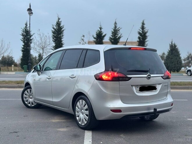 Opel Zafira 2015, 135,000 km - 1.4 l - Bakı