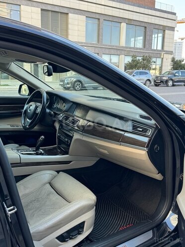 BMW 730 2011, 309,000 km - 3.0 l - Bakı