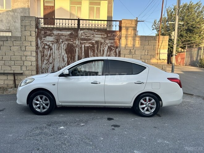Nissan Sunny 2012, 240,000 km - 1.5 l - Bakı