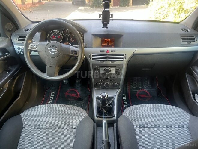 Opel Astra 2009, 324,000 km - 1.3 l - Bakı