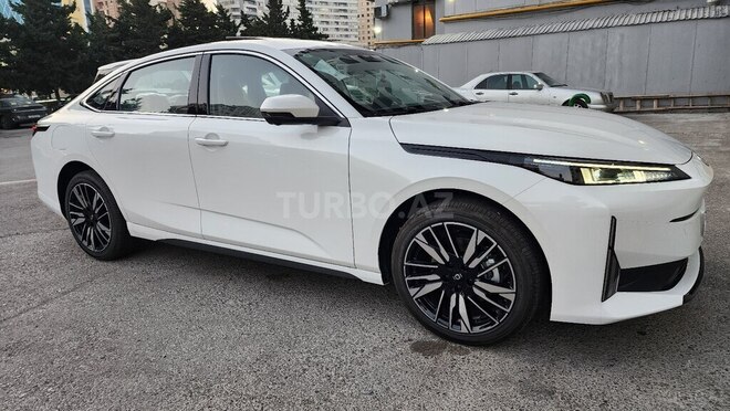 Changan Qiyuan A05 2025, 0 km - 1.5 л - Bakı