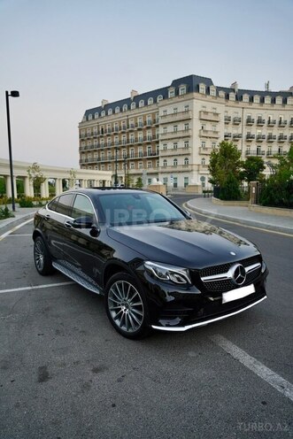 Mercedes GLC 300 4MATIC 2019, 72,865 km - 2.0 l - Bakı