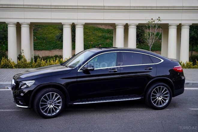 Mercedes GLC 300 4MATIC 2019, 72,865 km - 2.0 l - Bakı