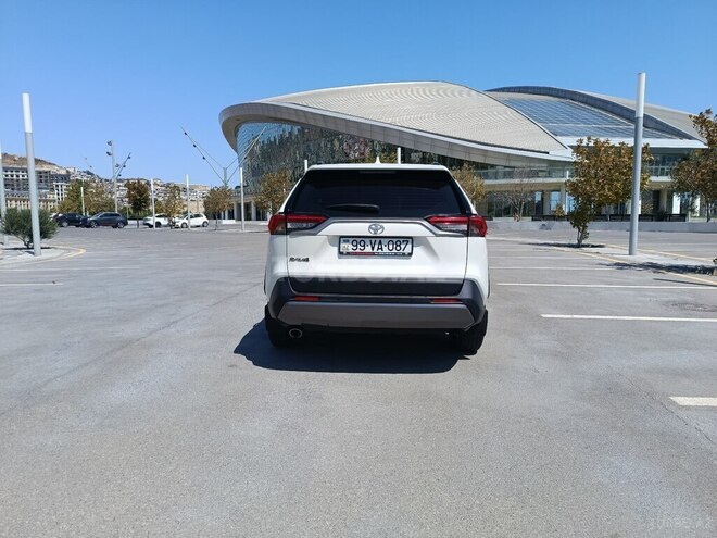 Toyota RAV4 2019, 81,431 km - 2.0 l - Bakı