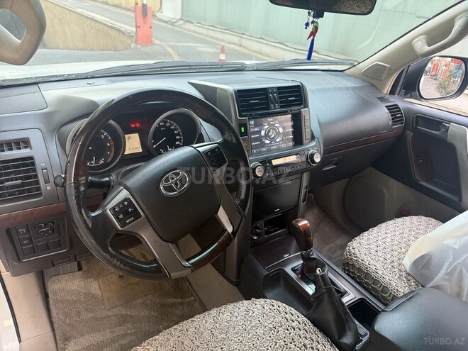 Toyota Land Cruiser Prado 2010, 216,000 km - 2.7 л - Bakı