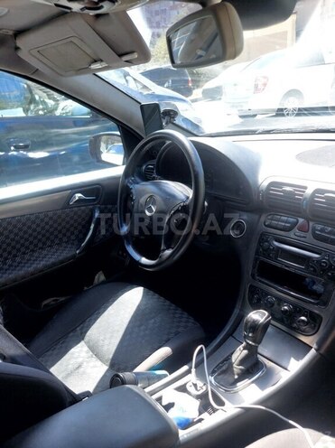 Mercedes C 240 2000, 412,525 km - 2.6 л - Bakı