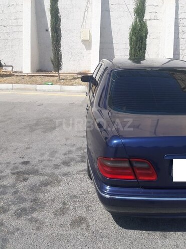 Mercedes E 220 1998, 333,156 km - 2.2 l - Bakı