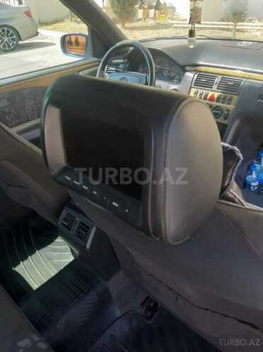 Mercedes E 220 1998, 333,156 km - 2.2 l - Bakı