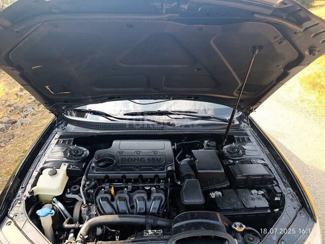 Hyundai Sonata 2008, 239,000 km - 2.0 l - Yardımlı