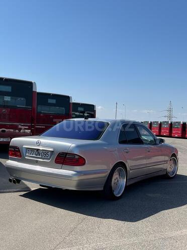 Mercedes E 240 2000, 335,641 km - 2.4 l - Bakı