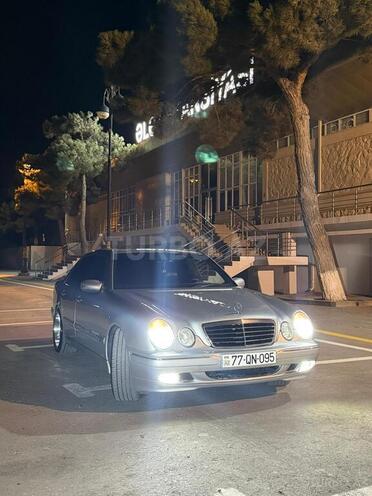 Mercedes E 240 2000, 335,641 km - 2.4 l - Bakı